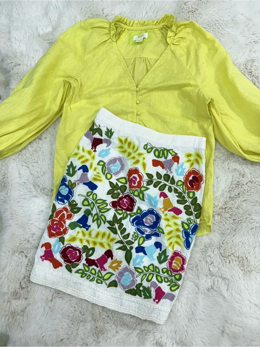 Anthropologie Maeve Linen Pale Yellow Button-Front V-Neck Blouse - Picture 10 of 10